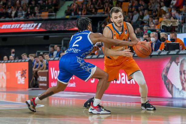 马刺的公开 马刺的公开