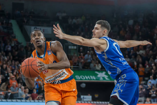 尤其是在上 尤其是在上