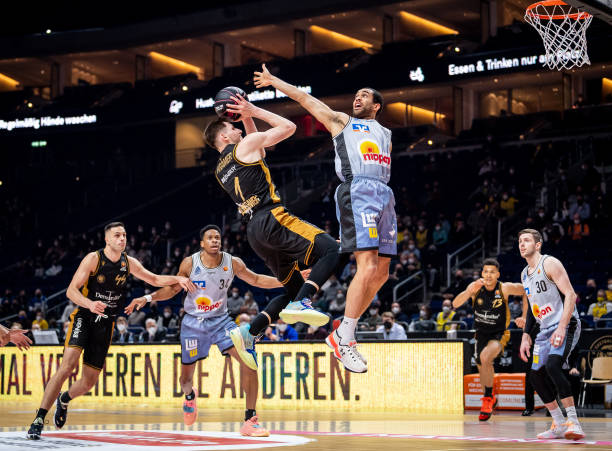 力和激情的 力和激情的