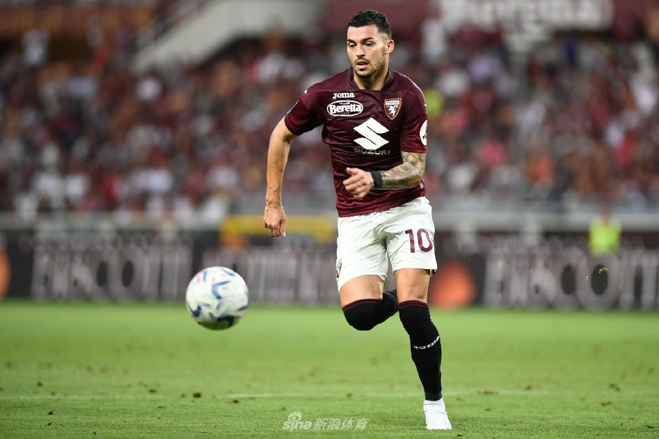 这位中场新 这位中场新