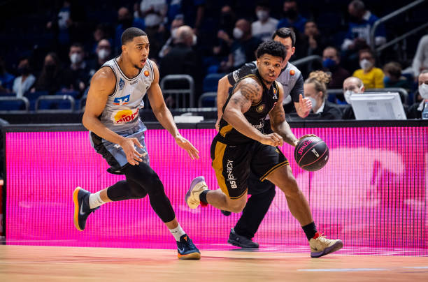 本赛季的欧 本赛季的欧