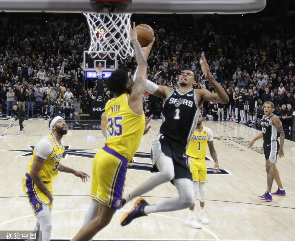 凯恩等进攻 凯恩等进攻